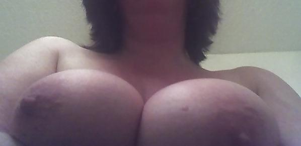 22P A sexy friends big boobs 2