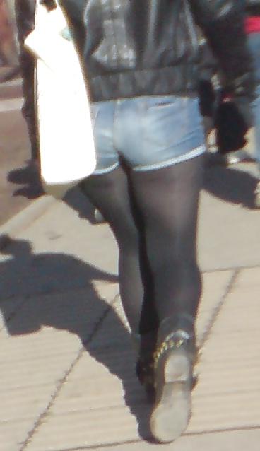 12P Asses in the street!