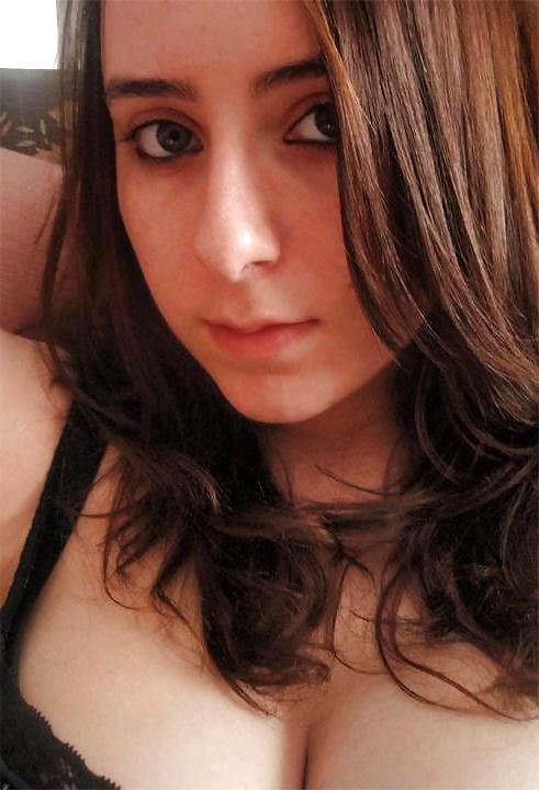 11P Big boobs