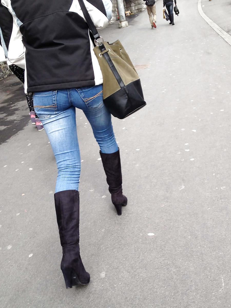 8P Ass street shoot 3
