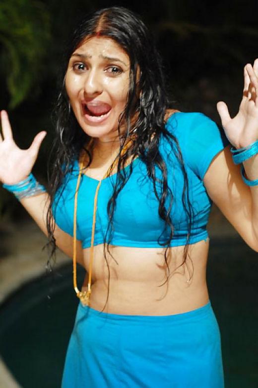 10P Indian big boobs actress