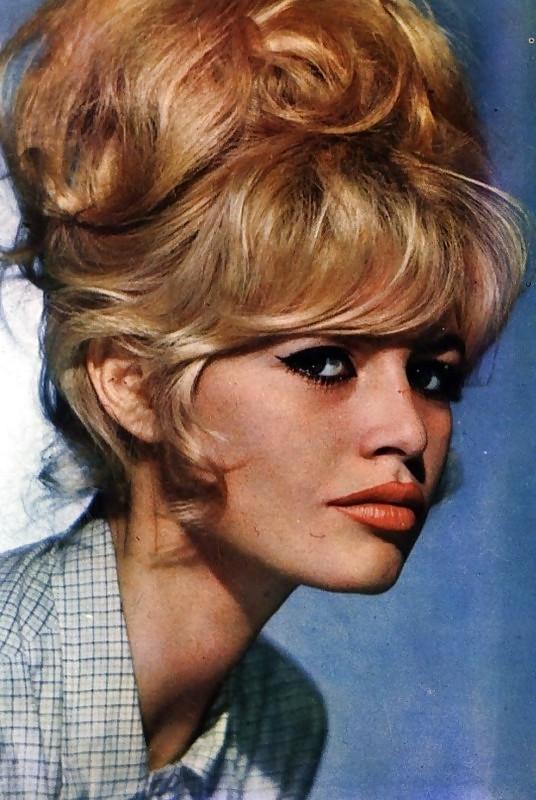 25P Brigitte Bardot  N15