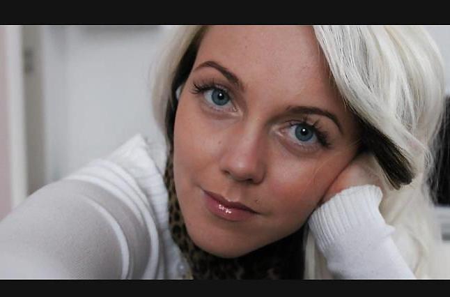 17P Sexy Julia German Web Star