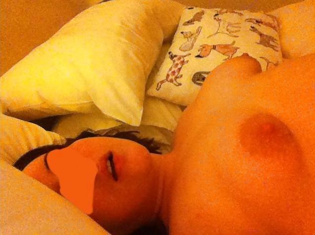 24P Chubby Girlfriend Playing With Tits and Pussy Solo