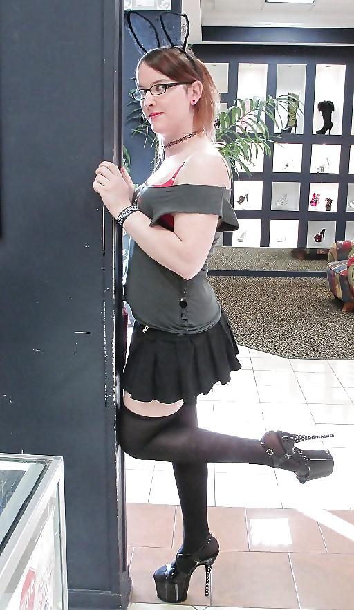 22P My Master makes me... (V)