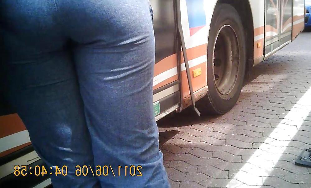 13P Thick Ebony Booty 