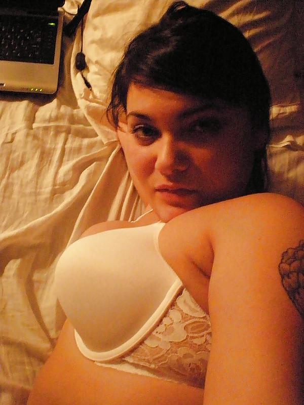 25P SLUTTY EMO GFs KINKY PHOTOS..
