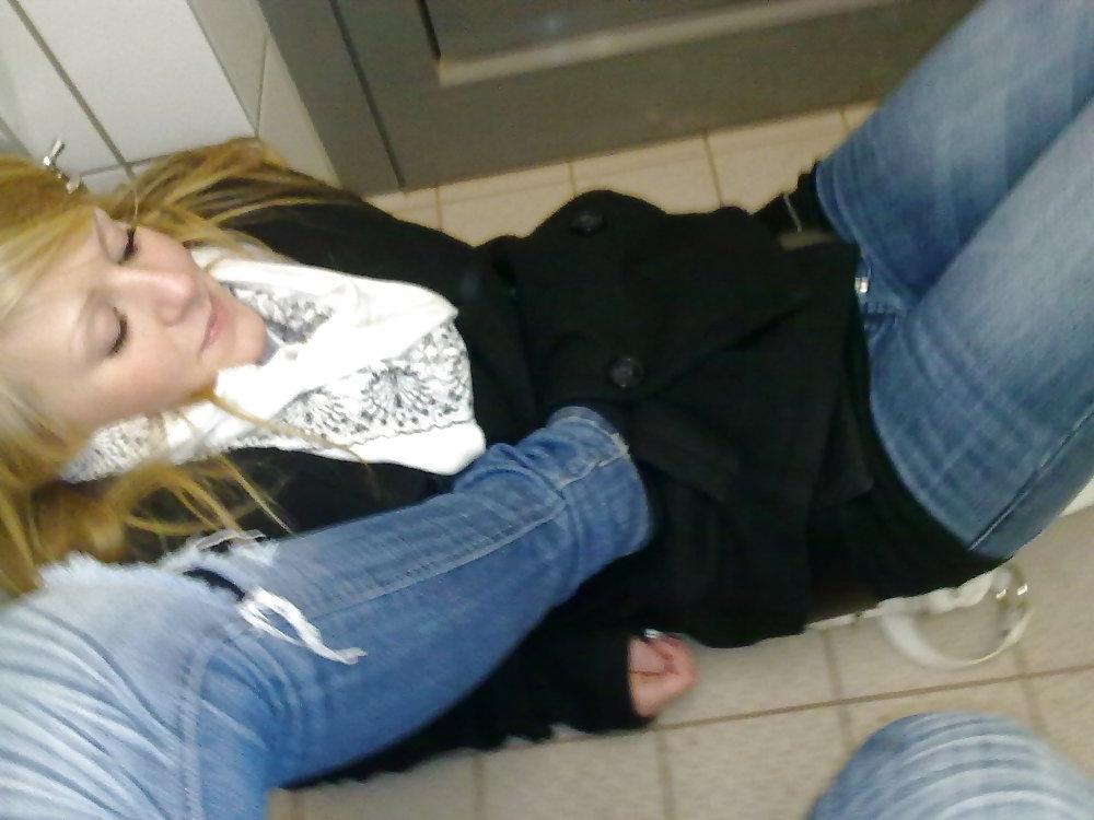 25P German Girl 10