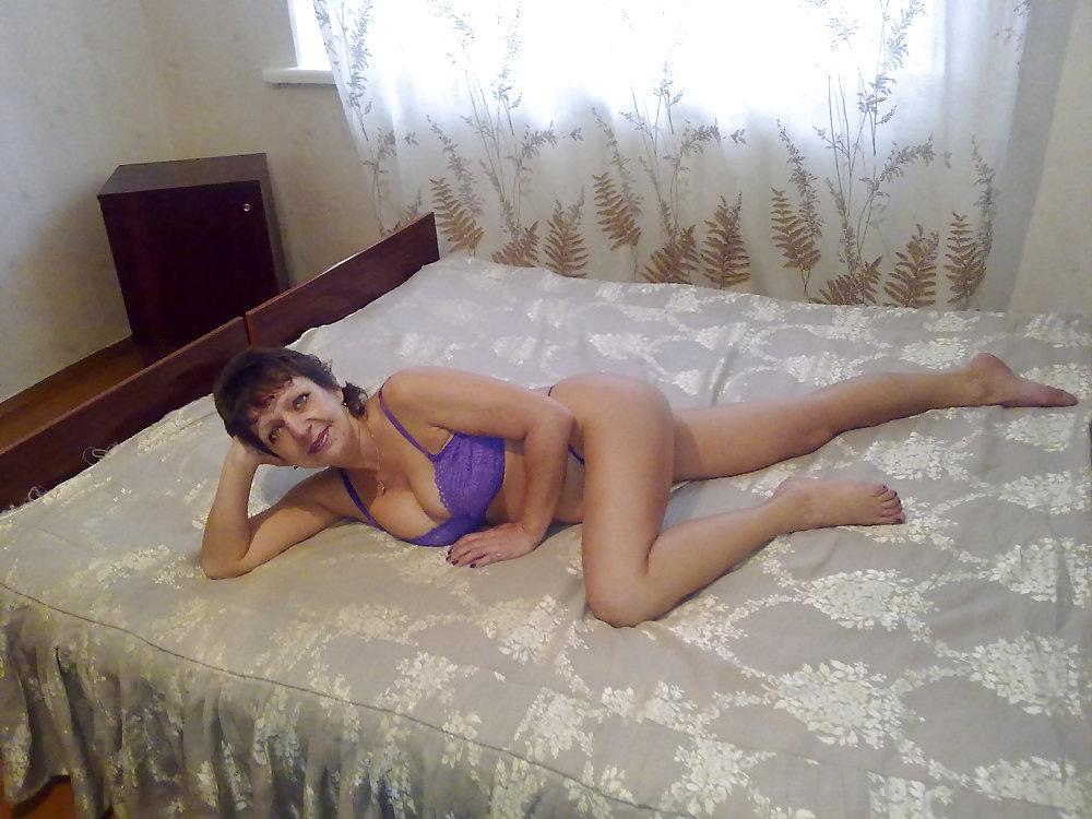 25P Russian mature mom Diana (46 years old)
