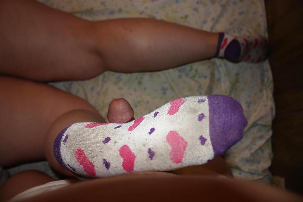 25P Mature feet !
