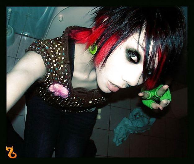25P J' aime 46 emo girls