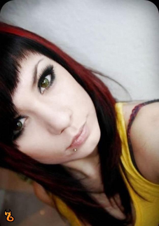 25P J' aime 46 emo girls