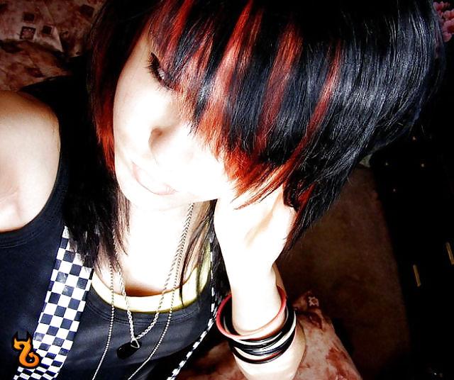 25P J' aime 46 emo girls