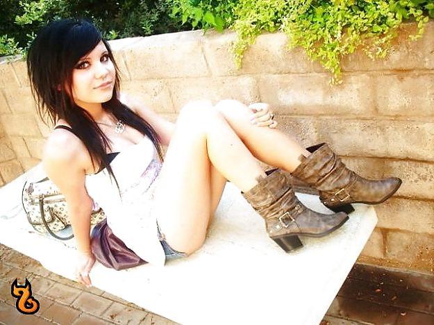 25P J' aime 46 emo girls