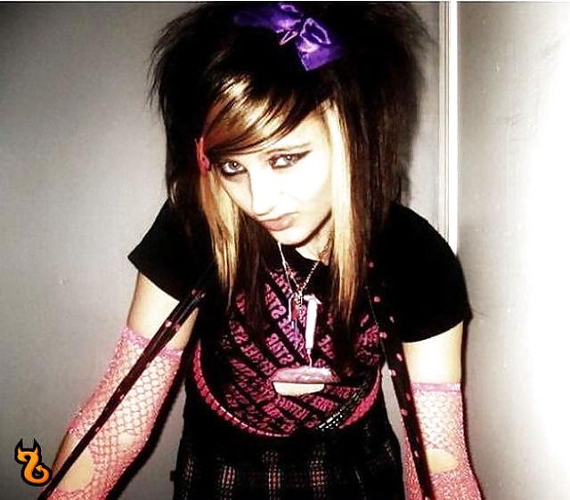 25P J' aime 46 emo girls