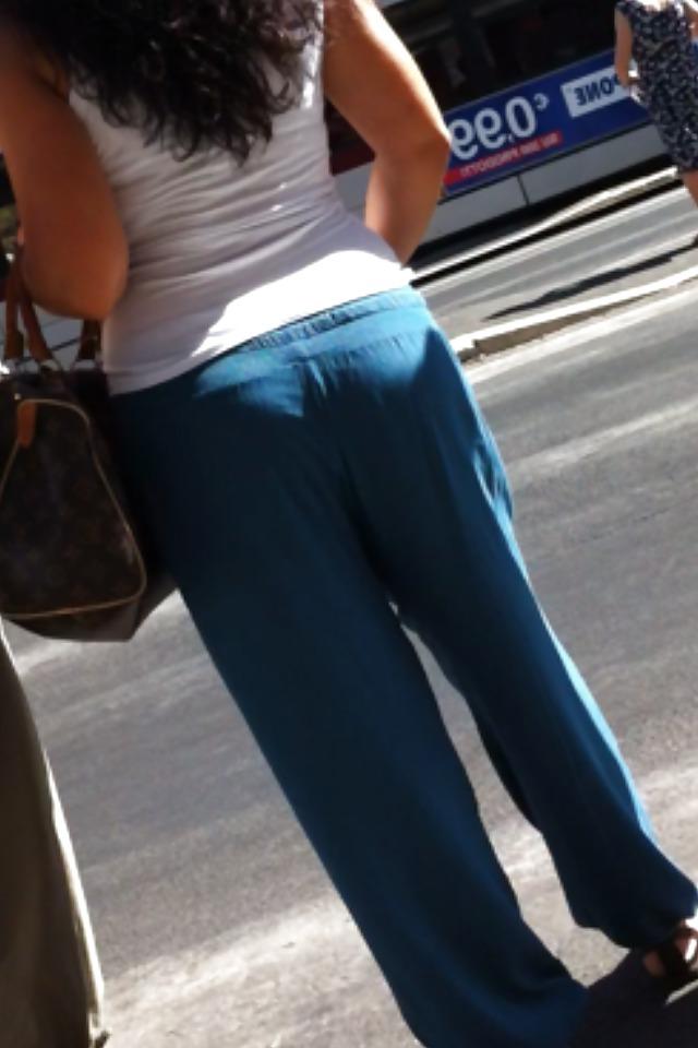 10P BEST ASSES - street 1