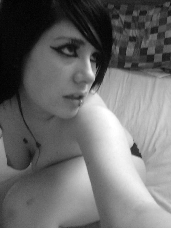 12P Selbsterschossener Emo-Teenager