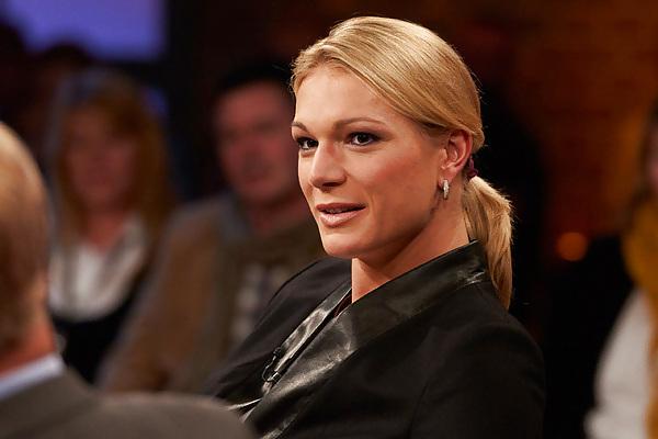10P Tall German Blonde Ski-Drive-Hottie Maria Hoefl Riesch