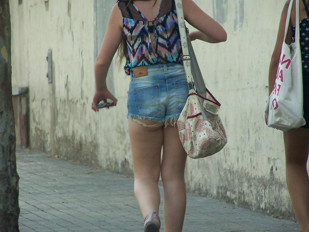 20P On the street