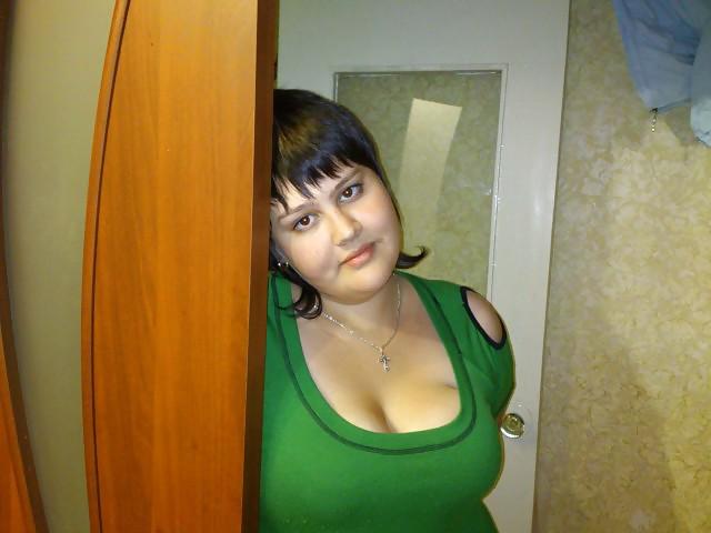 25P My big boobs gf