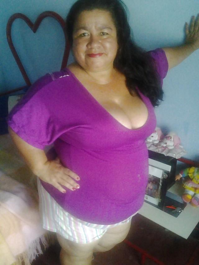 25P My big boobs gf