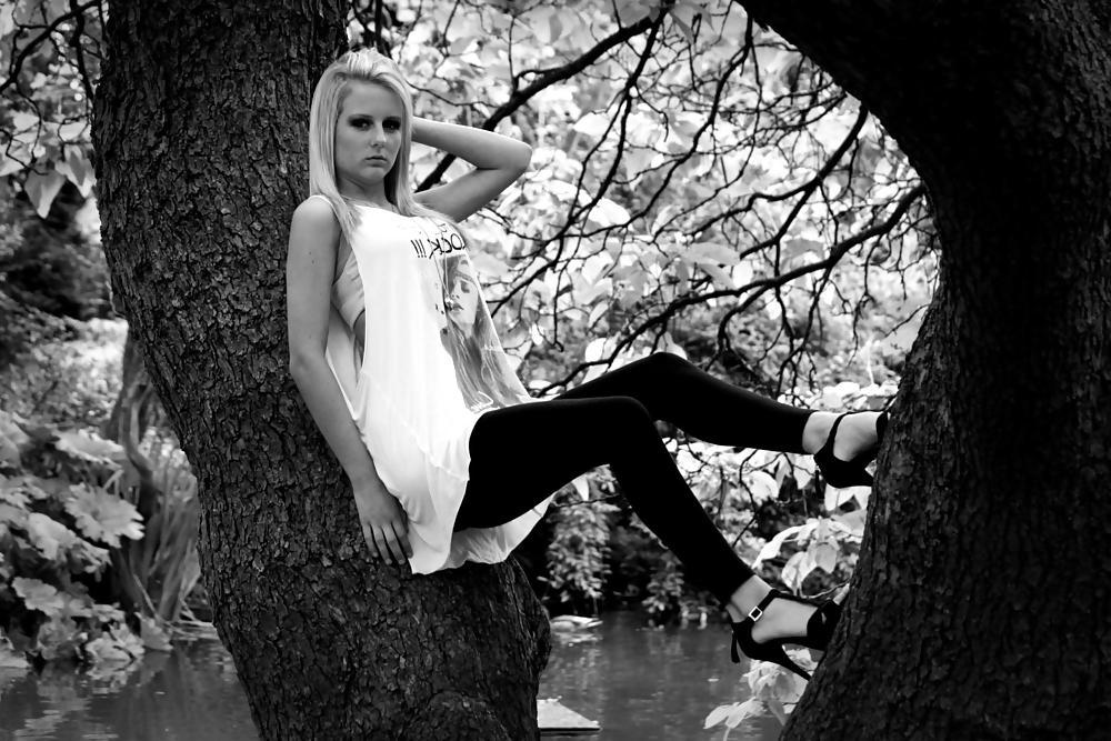 19P German Girl 12