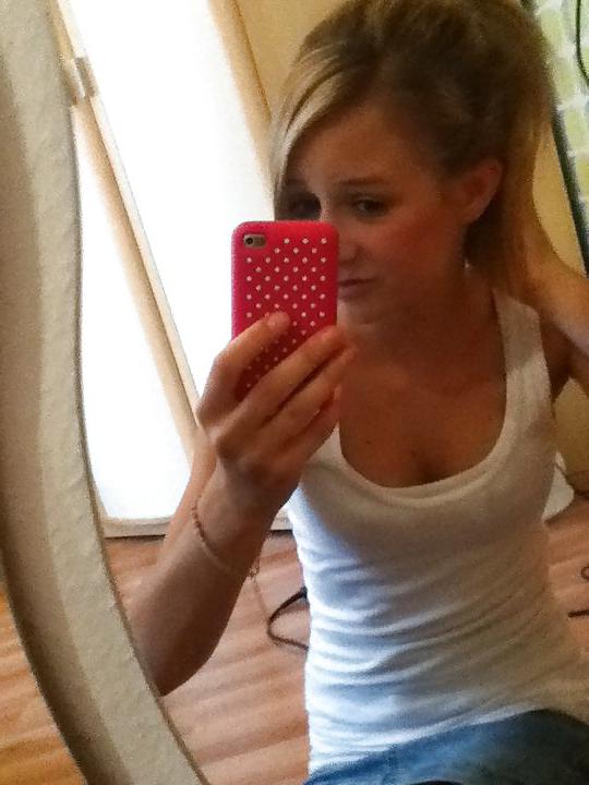 19P German Girl 12
