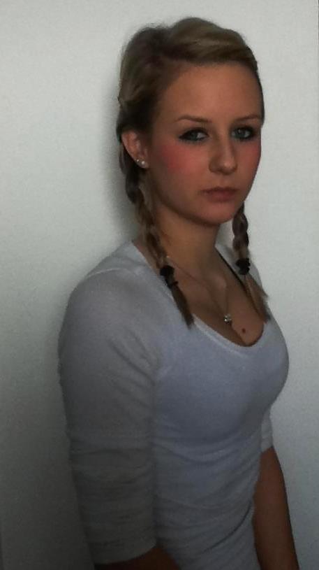 19P German Girl 12