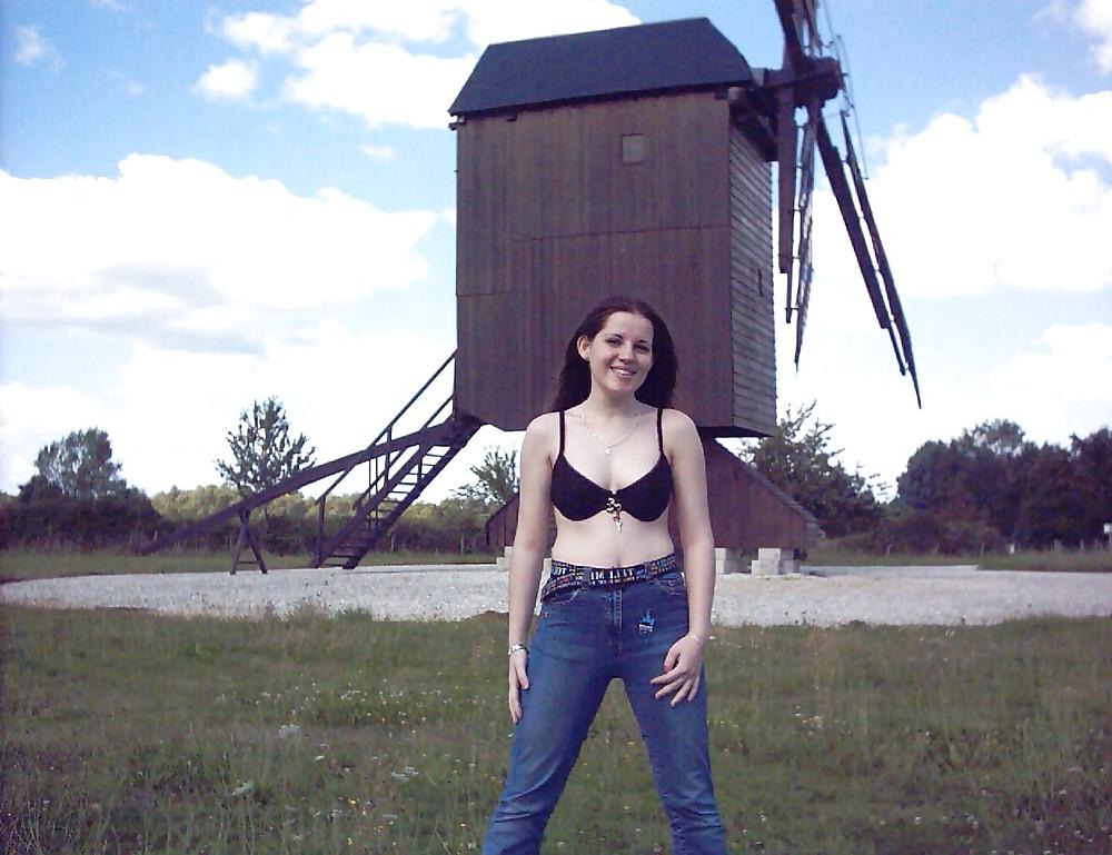 12P Hairy Homemade Teen