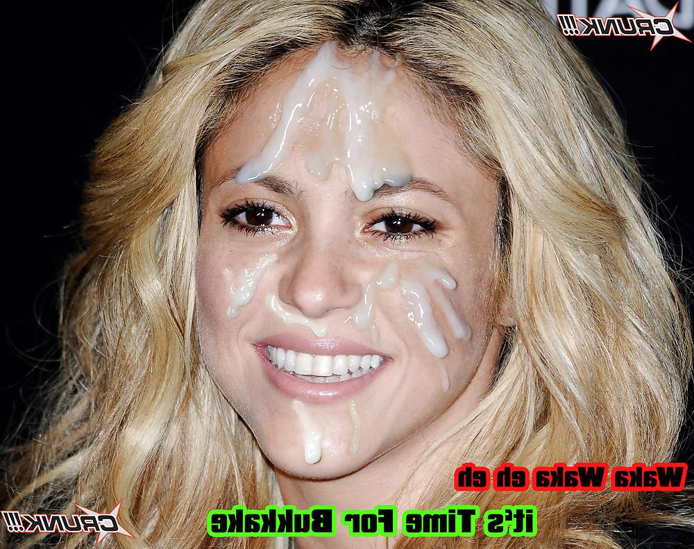 20P Shakira Nude Fakes