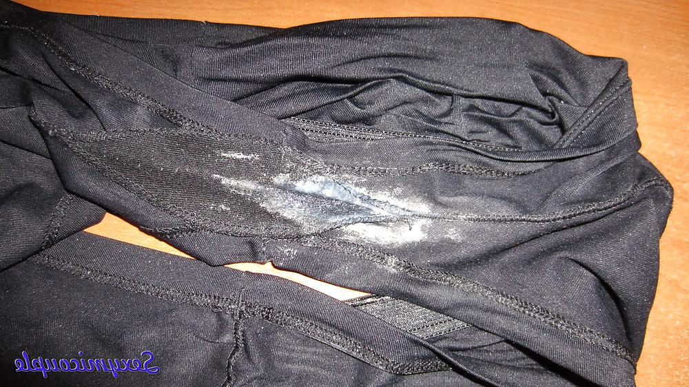 25P Black Booty Shorts Creampie 2