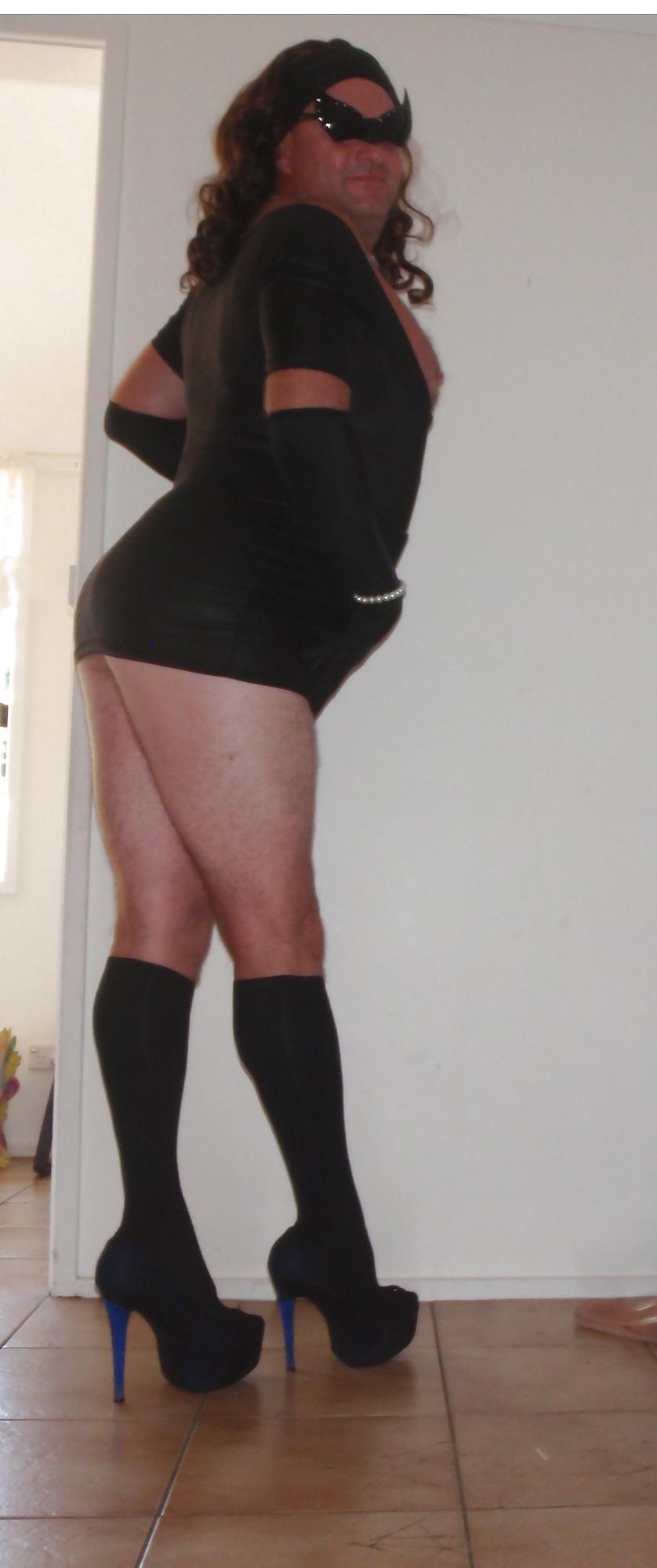 10P Foxxiroxxi in my short tight pvc dress and boots