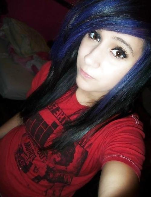 25P Sexy and Cute Emo girls 