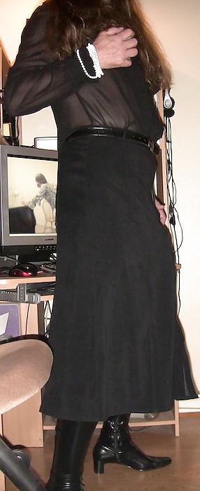 20P Me crossdressing in black buttonthrough skirt & black blouse