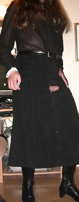 20P Me crossdressing in black buttonthrough skirt & black blouse