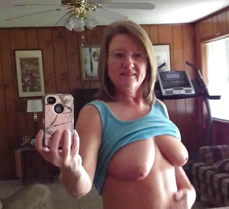 25P Tits mature amateur