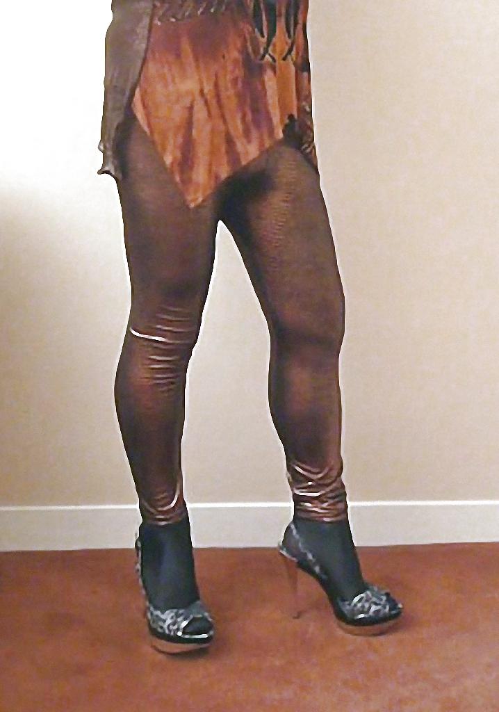 7P Nadine CD boots fishnets and heels