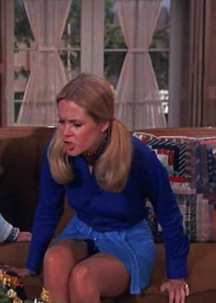 14P Elizabeth Montgomery