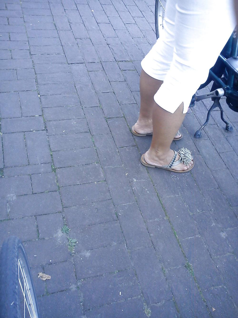 11P Candid Street Feet