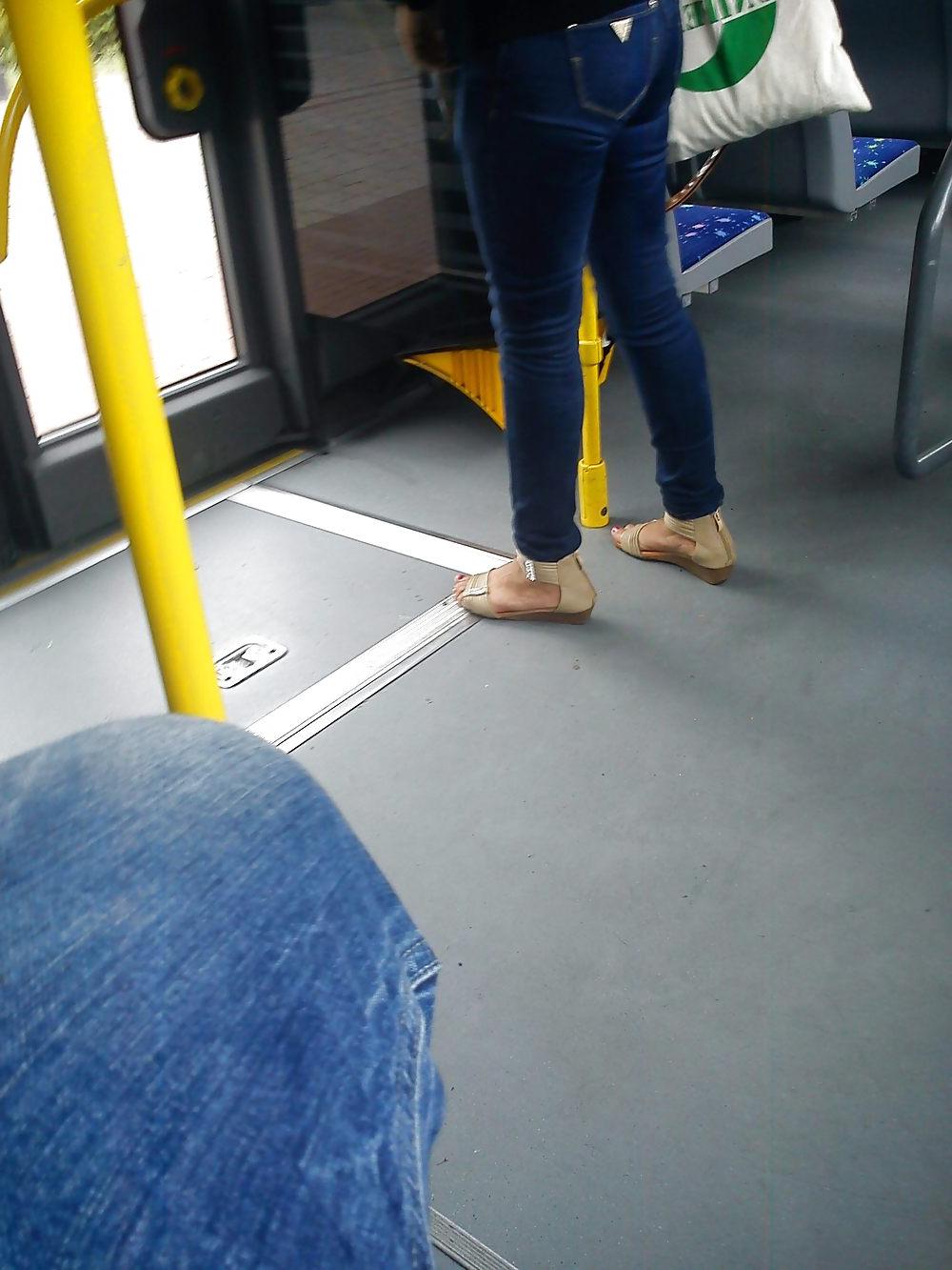 11P Candid Street Feet