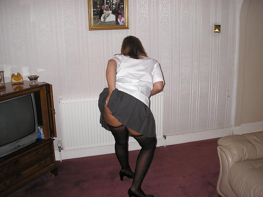 25P UK Swinger Wife