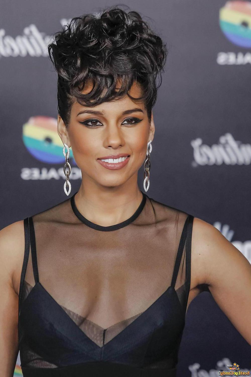 25P Alicia Keys