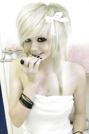 25P Emo Girls 3