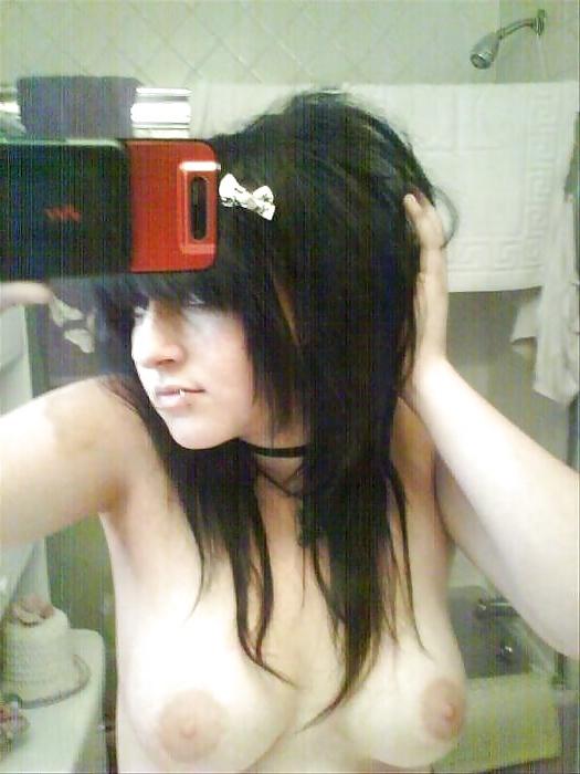 25P Emo Girls 3