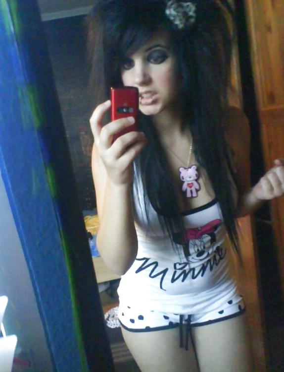25P Emo Girls 3