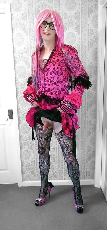 19P Pretty Kitty Burlesque Emo Style ( Indoor shoot )