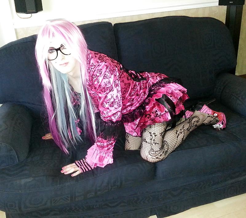 19P Pretty Kitty Burlesque Emo Style ( Indoor shoot )