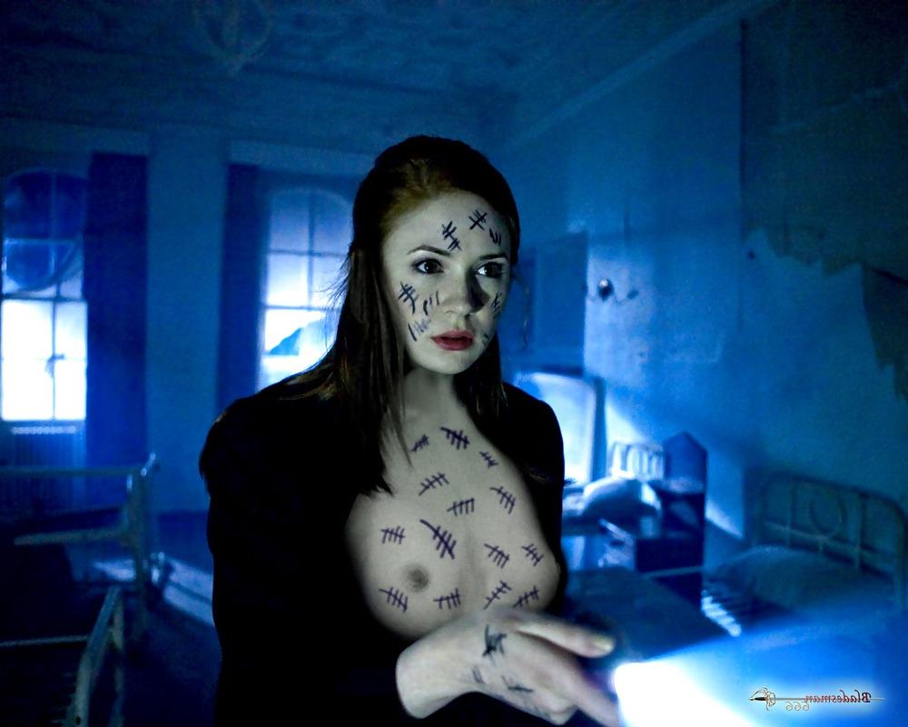 25P Karen Gillan fakes
