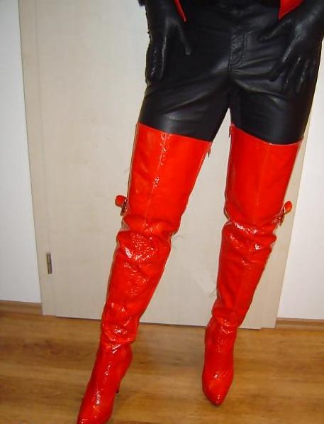 15P Boots and heels