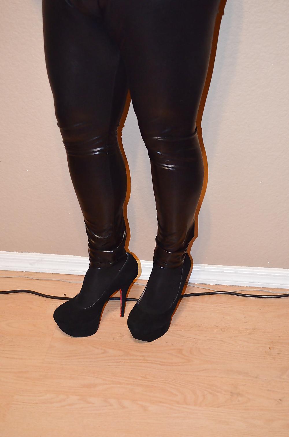 15P Boots and heels